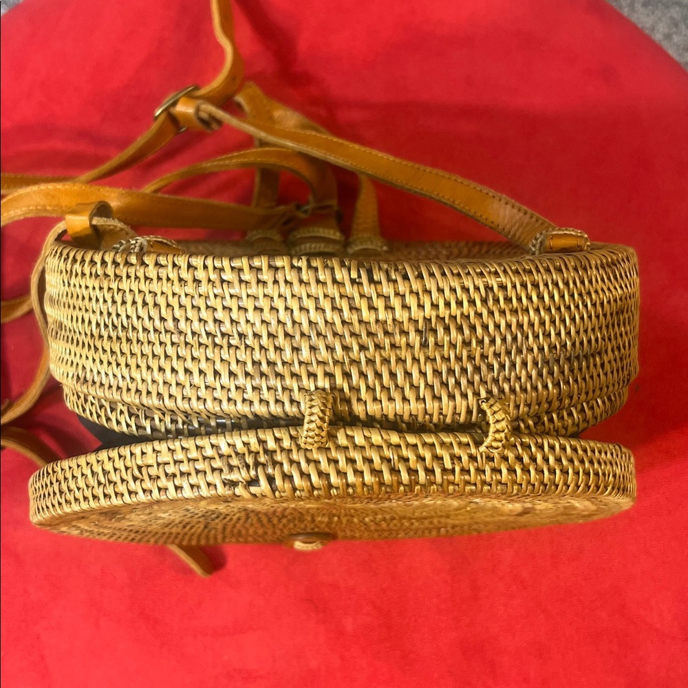 Ata Grass Circle Rattan Backpack - Picture 13 of 13
